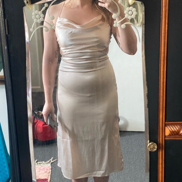 Blush-Cream Satin midi dress with a cowl neckline and a laced cross back. - Picture 6 of 7